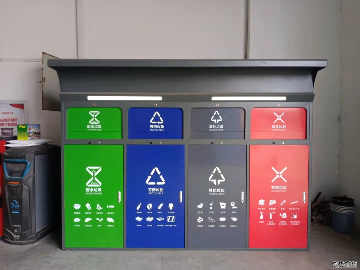 江蘇省南京市公交候車亭制作報(bào)價(jià)-按要求定制