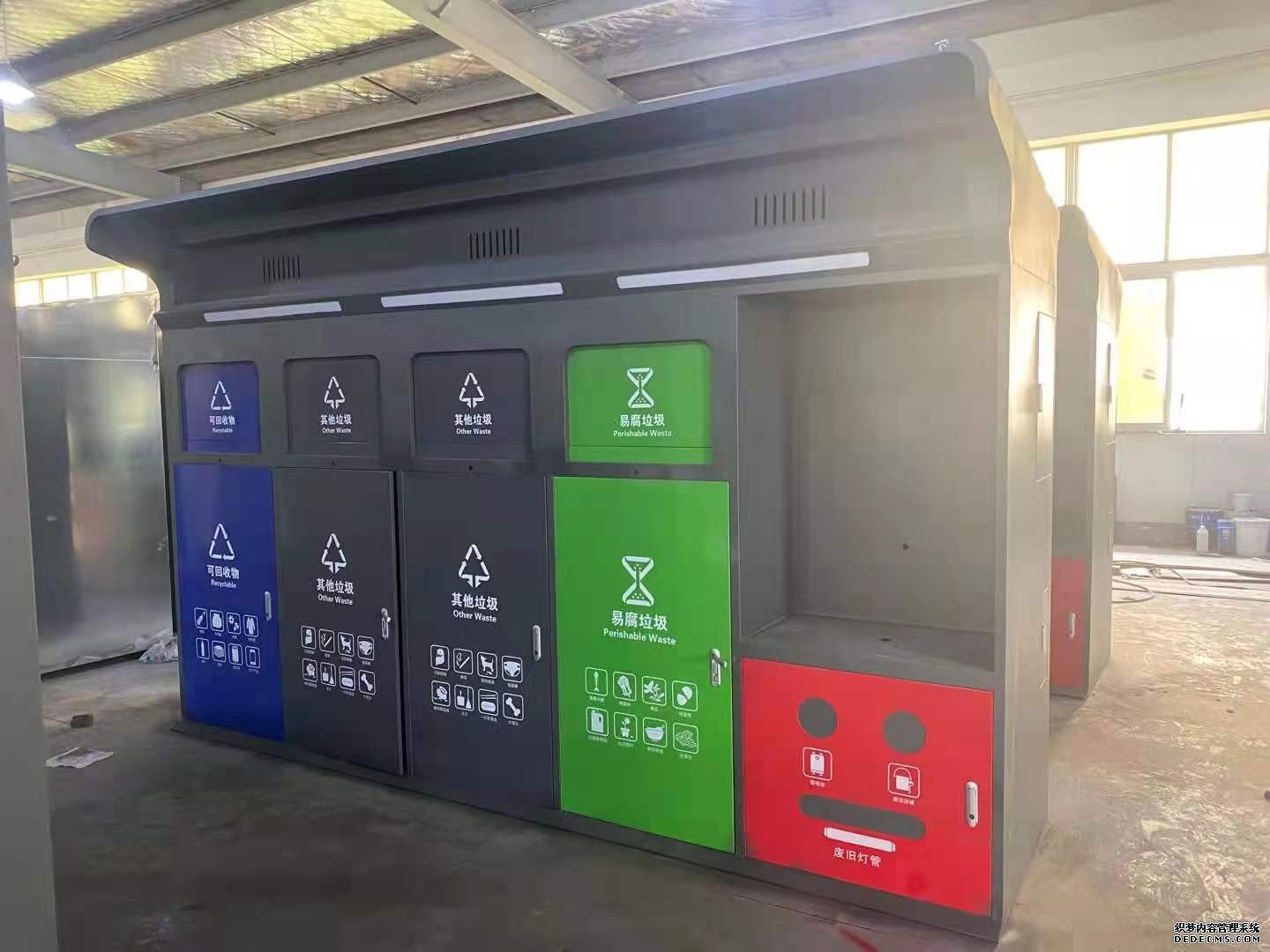 江蘇省南京市公交候車亭制作報(bào)價(jià)-按要求定制