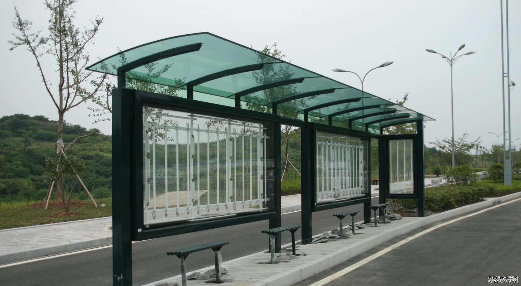 百色公交車站臺(tái)廠家