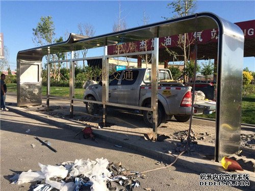 長沙城市候車亭設計材料