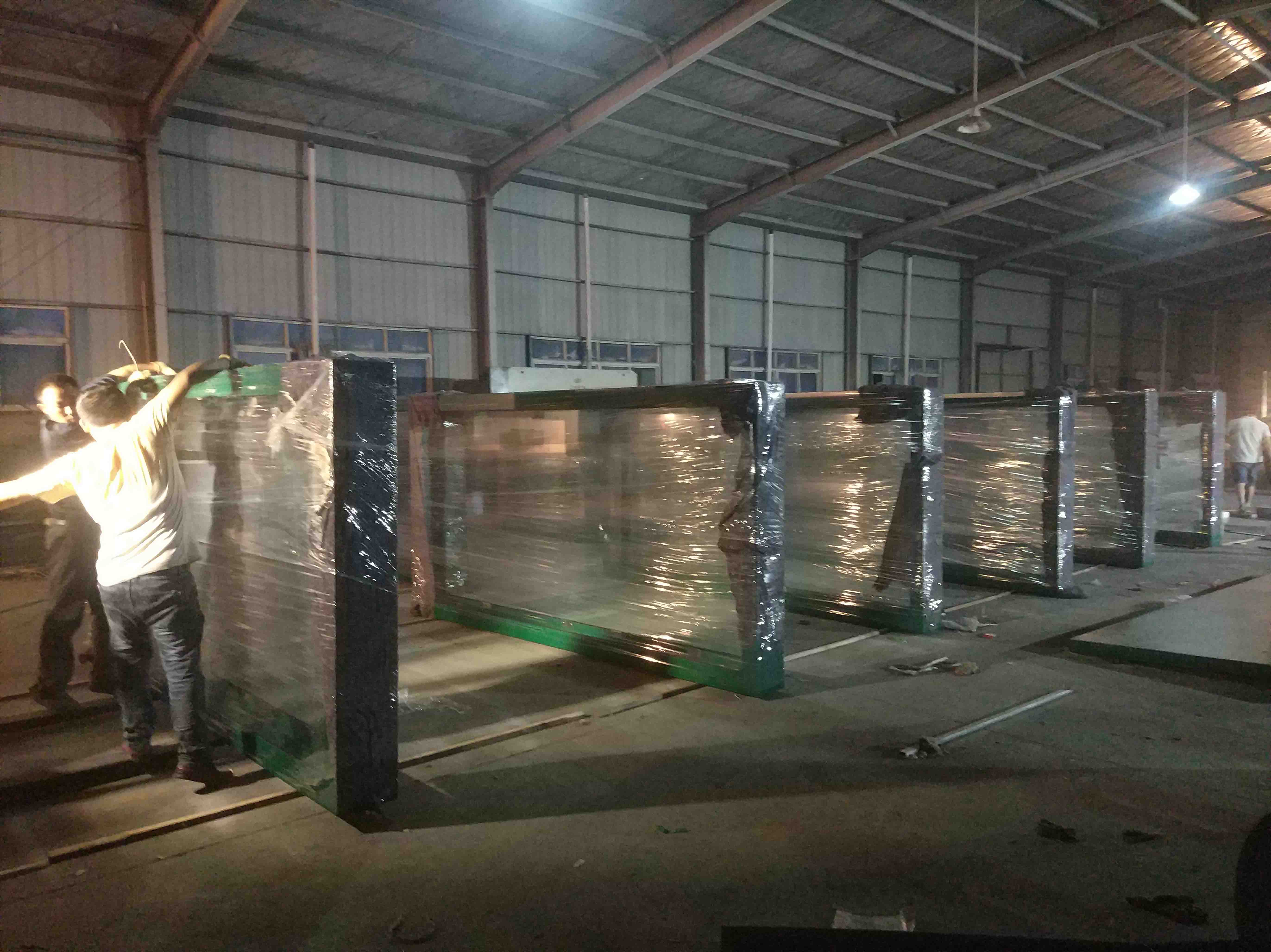 公交候車(chē)亭燈箱